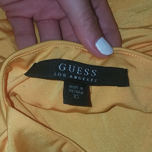 Sexy Guess crop top - Picture 4 of 4